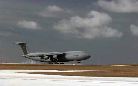 C-5 Galaxy Plane Lands on Grissom  AFB