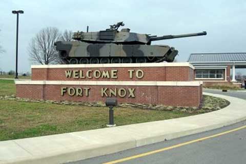 Fort Knox sign and staute